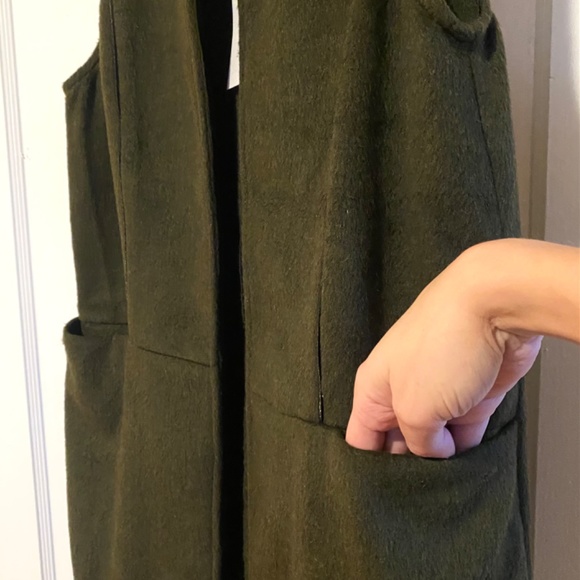 NWT BCBG Long Vest - Picture 2 of 6